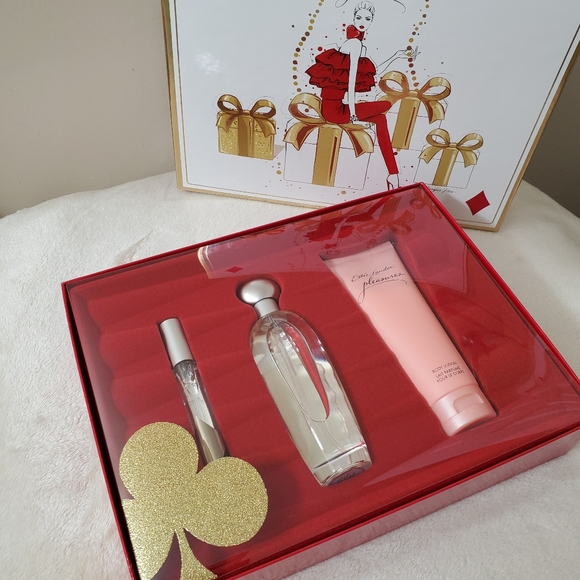 Estee Lauder Deluxe Gift set - Picture 2 of 5